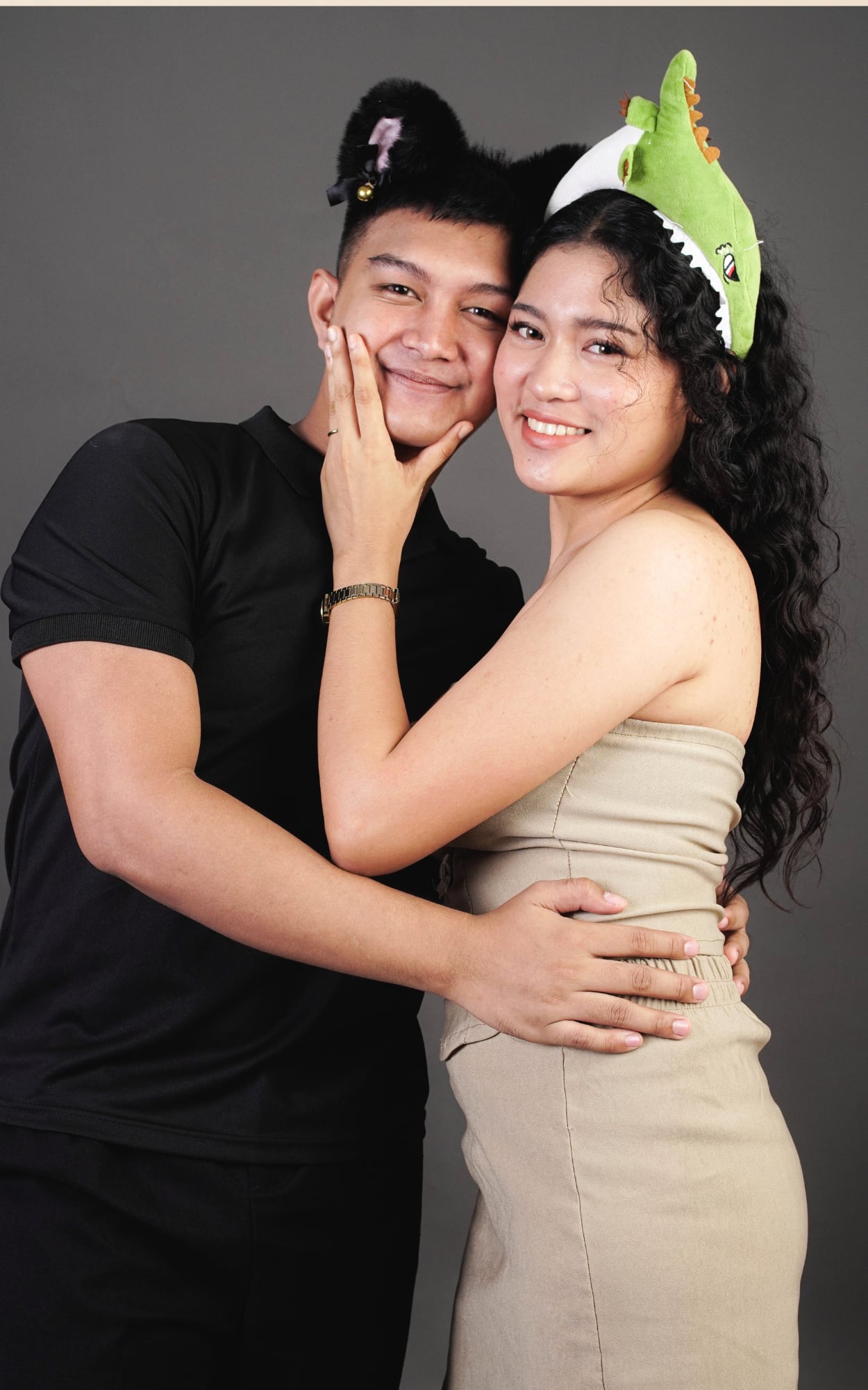 Couple portrait photographed at Pixcelyn Photo & Print